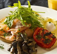 Hungry Wolfs Kincumber - C Tourism