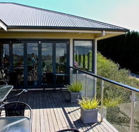McVitty Grove Cafe  Restaurant - C Tourism