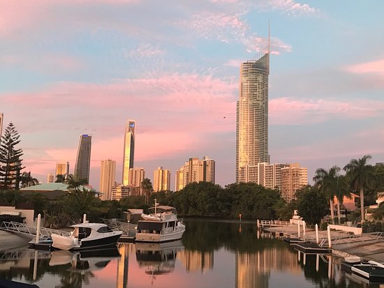 Isle Of Capri QLD C Tourism