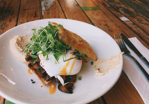 EAT LOVE PIZZA - C Tourism 2