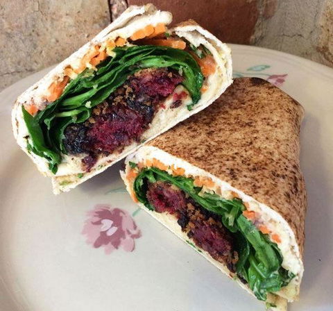 EAT LOVE PIZZA - C Tourism 6