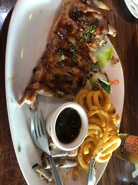 Hog's Breath PALMERSTON NT - C Tourism 2