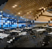 Bayviews Restaurant  Lounge Bar - C Tourism