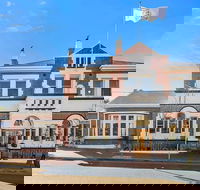 Cygnet Conservatory - C Tourism