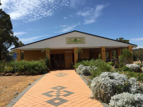 Alicia Estate Winery & Restaurant - C Tourism 0