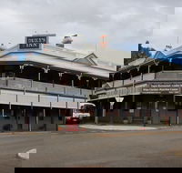 Dukes Inn - C Tourism