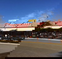 dwellingup hotel - C Tourism