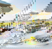 Upstairs at Hollick - C Tourism