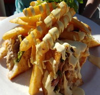 Cafe On Bayview - C Tourism