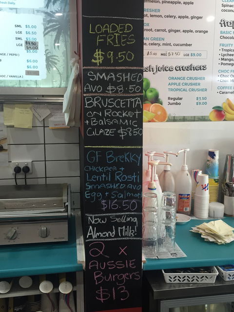 Cocos Beach Cafe - C Tourism 4
