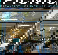 Picnic  Mudjimba - C Tourism