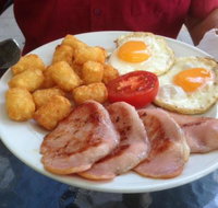 Smiley Piggy Cafe - C Tourism