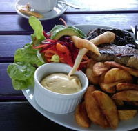 Byfield General Store - C Tourism