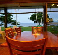 King Reef Hotel Restaurant - C Tourism