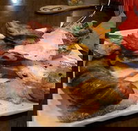 Mi Cakes - C Tourism