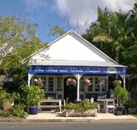 The Blue and White Teapot Cafe - C Tourism