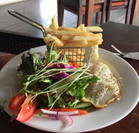 The Highlander Tavern - C Tourism