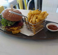 Best Mate Cafe - C Tourism