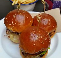 Burger Burger - C Tourism