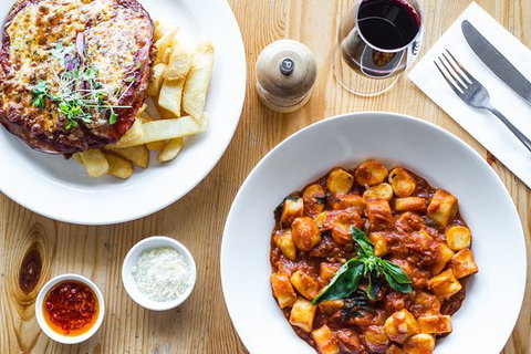 Via Fratelli Woodfire Pizza Restaurant - C Tourism 0