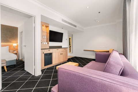 Holiday Inn Darling Harbour - C Tourism 13