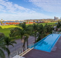 Crowne Plaza Perth - C Tourism