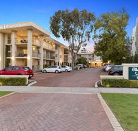 The Peninsula Riverside Apartments - C Tourism