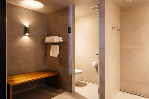 Macq 01 Hotel - C Tourism 2