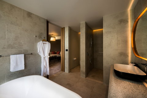 Crowne Plaza Hobart - C Tourism 7