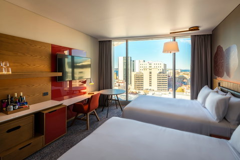Crowne Plaza Hobart - C Tourism 8