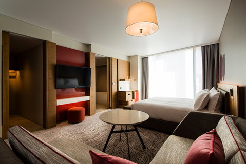 Crowne Plaza Hobart - C Tourism 13