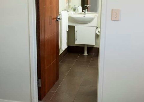 Mantra One Sandy Bay Road - C Tourism 4