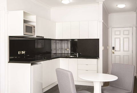 Adina Apartment Hotel Anzac Square - C Tourism 7