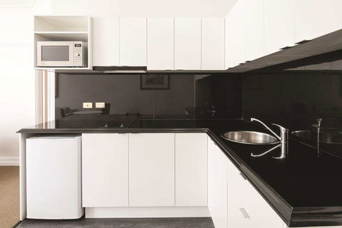 Adina Apartment Hotel Anzac Square - C Tourism 8