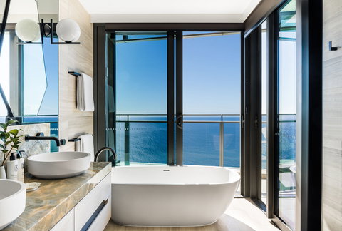 Langham, Gold Coast & Jewel Residences - C Tourism 5