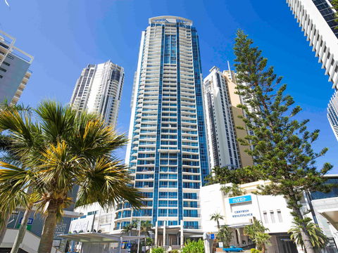 Mantra Towers Of Chevron Surfers - C Tourism 0