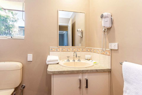 Quality Suites Banksia Gardens - C Tourism 3