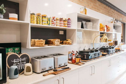 Quality Suites Banksia Gardens - C Tourism 11