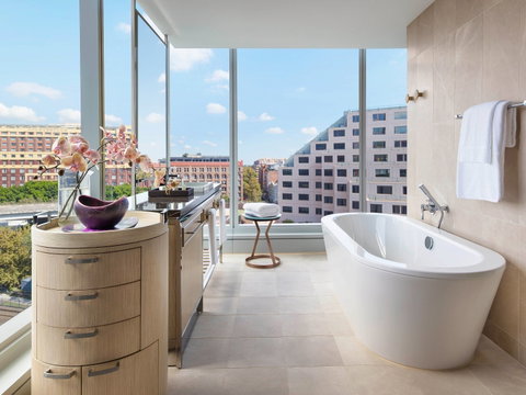 Sofitel Sydney Darling Harbour - C Tourism 3