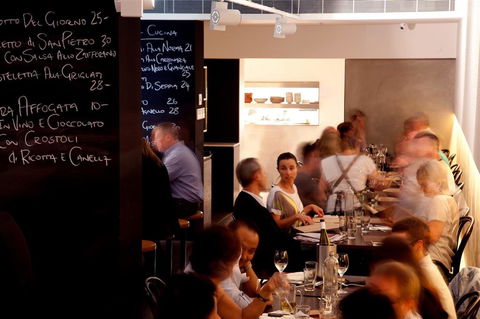 Adge Apartment Hotel - C Tourism 10