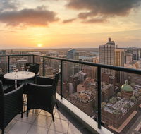 Meriton Suites Pitt Street - C Tourism