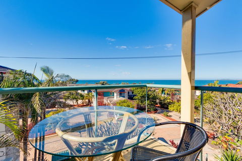 Aqualuna Beach Resort - C Tourism 0