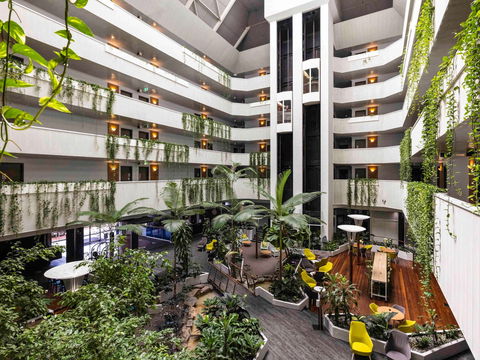 Novotel Darwin Atrium - C Tourism 0