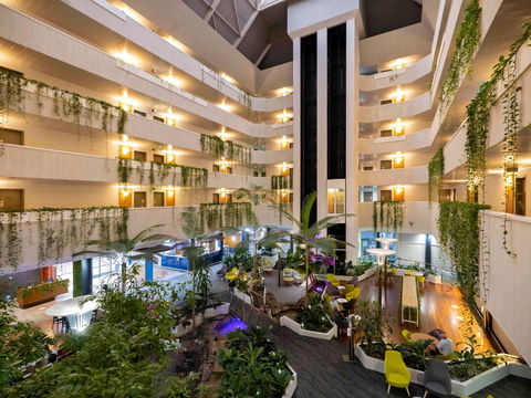 Novotel Darwin Atrium - C Tourism 2