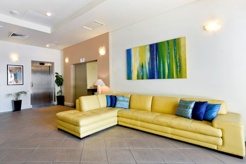 Metro Advance Apartments & Hotel - C Tourism 2