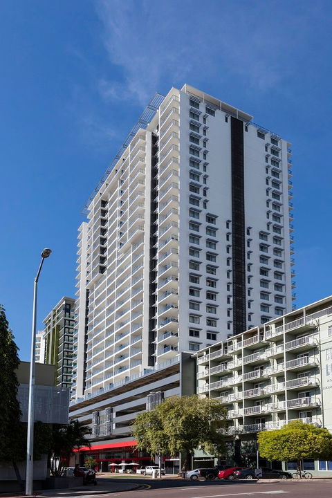Oaks Elan Darwin - C Tourism 0
