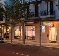 Mawson Lakes Hotel - C Tourism