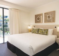 Oaks Seaforth Resort - C Tourism