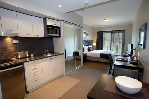 Quest Campbelltown Serviced Apartments - C Tourism 2