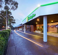 Holiday Inn Warwick Farm - C Tourism